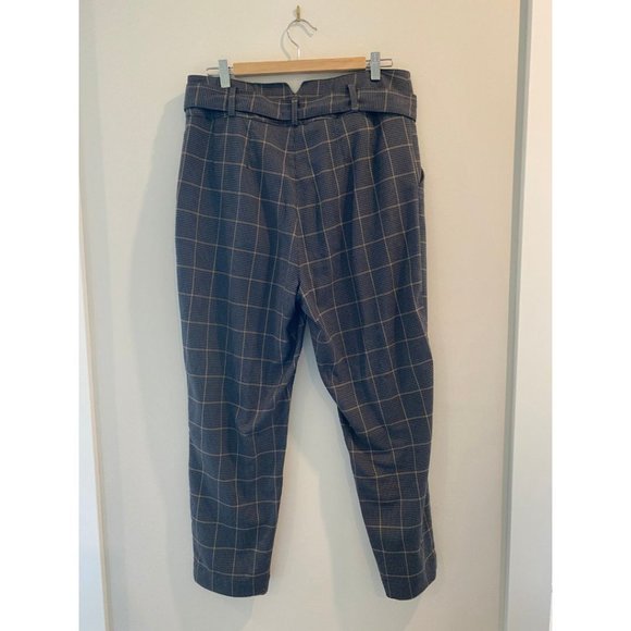 Paperbag waist cigarette pant - Picture 2 of 7